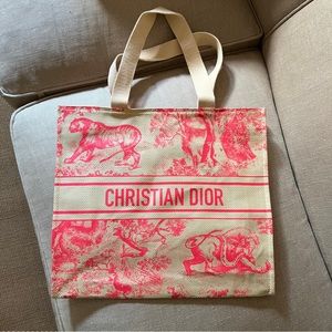 CHRISTIAN DIOR Straw Dioriviera Tote Pink NWOT